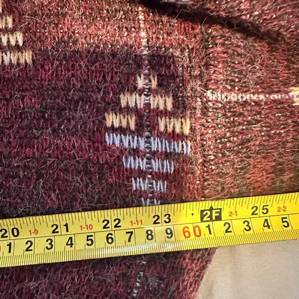 Vintage gender neutral sweater wool size xl